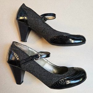 EUC Trend Report 7M Plaid & Patent Pump